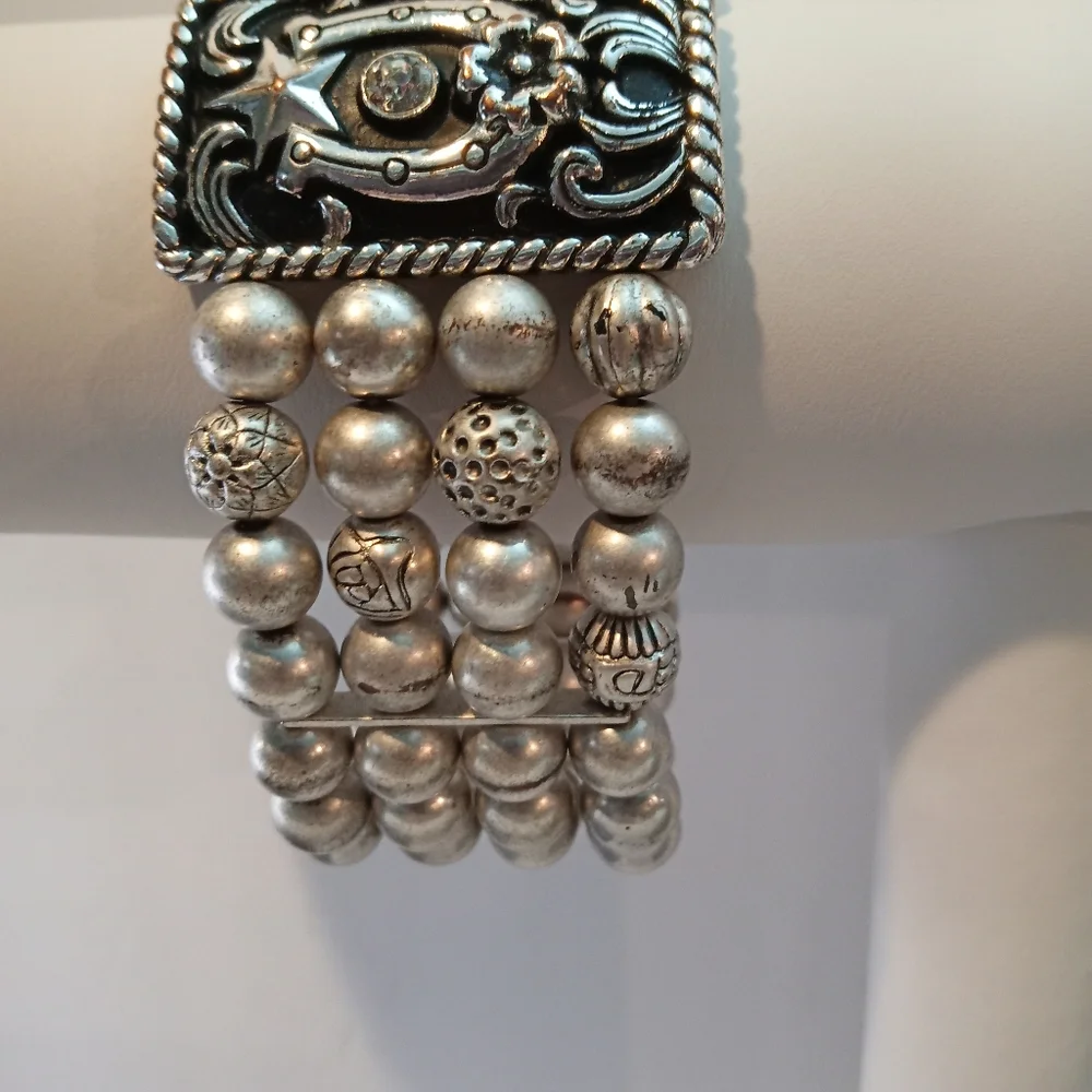 Horse Horseshoe Boot Silvertone Faux Silver Grey Designs Beads 4 Strands Stretch - Picture 6 of 7